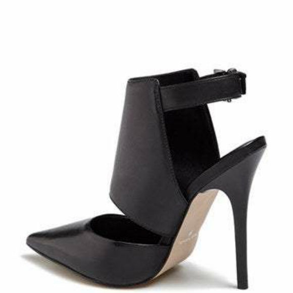 CARVELA BY KURT GEIGER GAIN BLACK PUMP - Picture 2 of 2